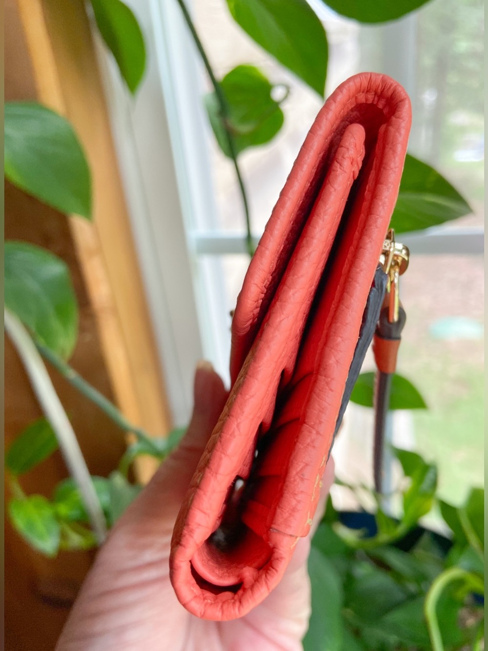 Dooney & Bourke Coral Pink Pebbled Leather Small Trifold Flap Wallet Minimalist - Picture 13 of 16